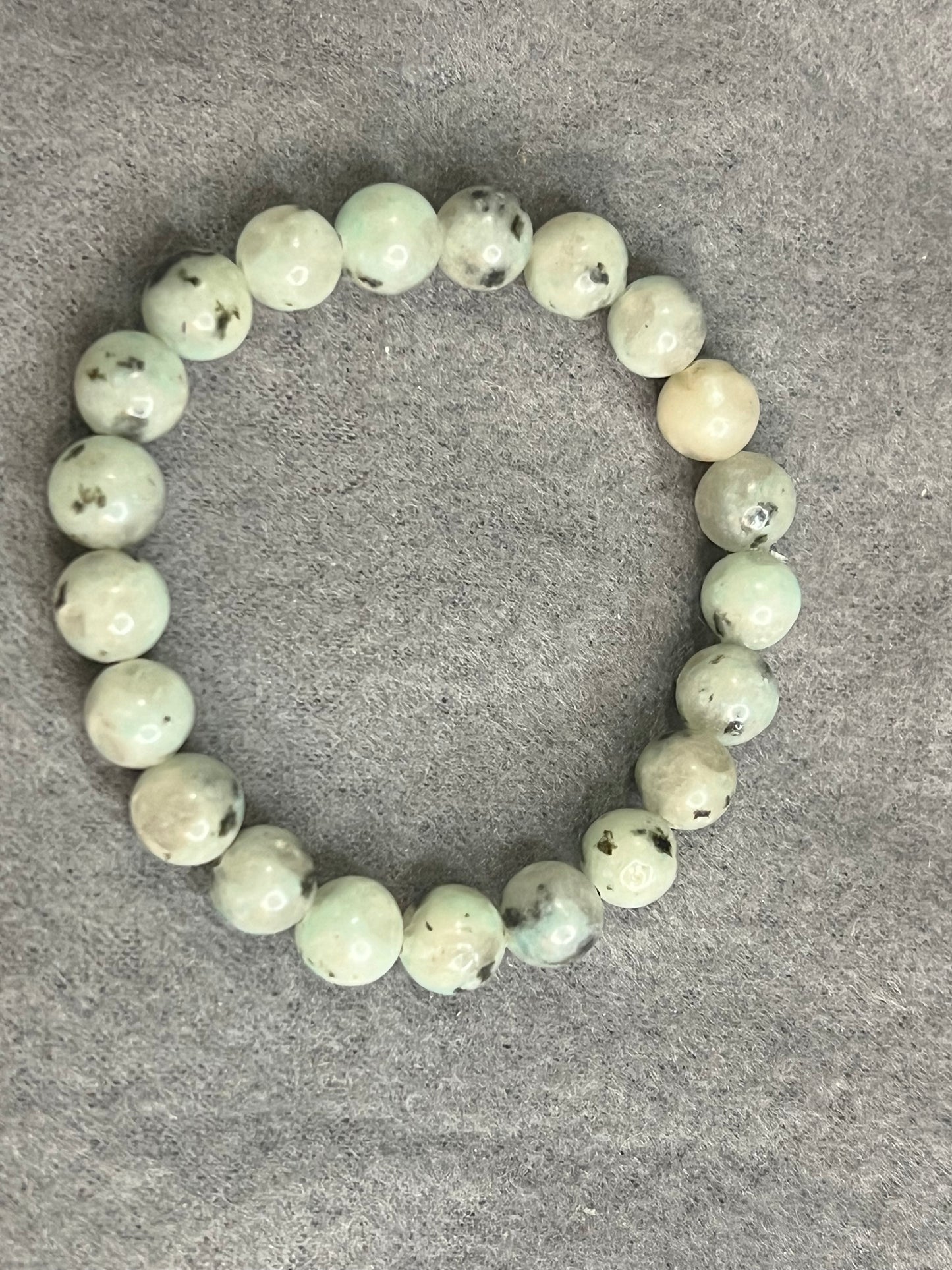 Kiwi Jasper beaded bracelet